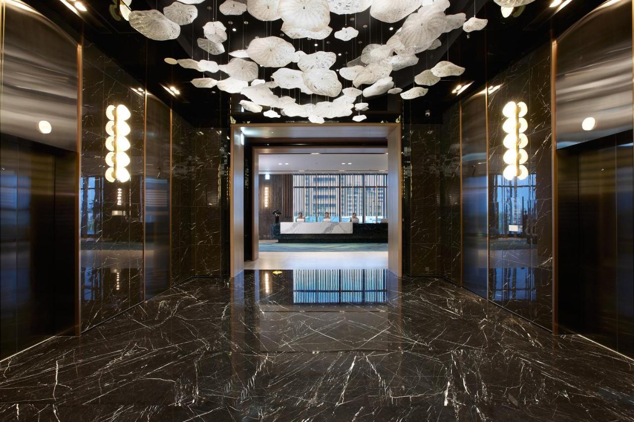 ホテル Cozzi ブルー 中レキ市 エクステリア 写真 Lobby