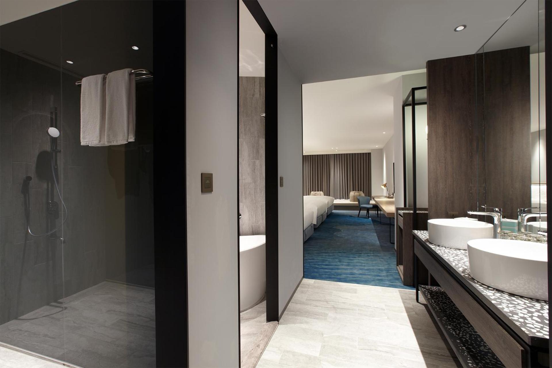 ホテル Cozzi ブルー 中レキ市 エクステリア 写真 A bathroom at the hotel